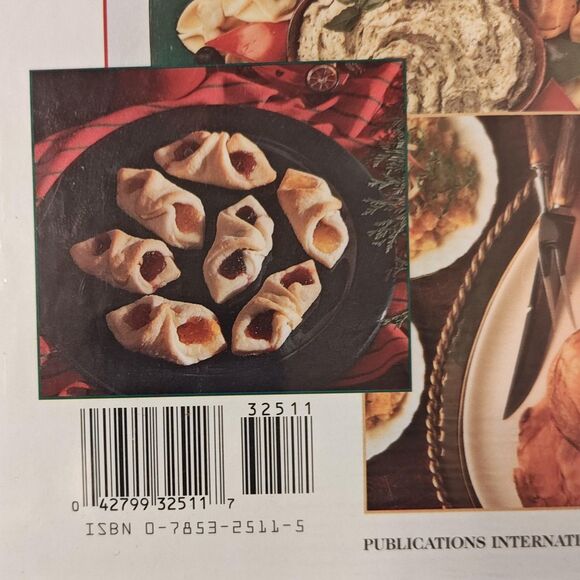 Holiday Celebrations Cookbook Hardcover 500+ Recipes Christmas Thanksgiving New - Picture 6 of 10